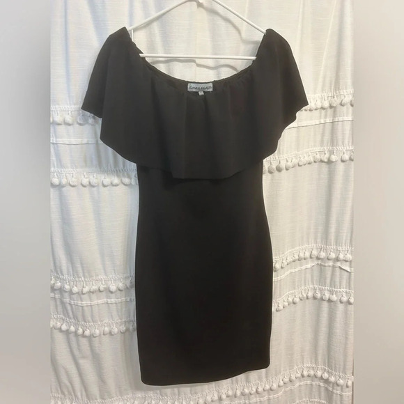 Almost Famous black dress with ruffle collar size L - Picture 1 of 7